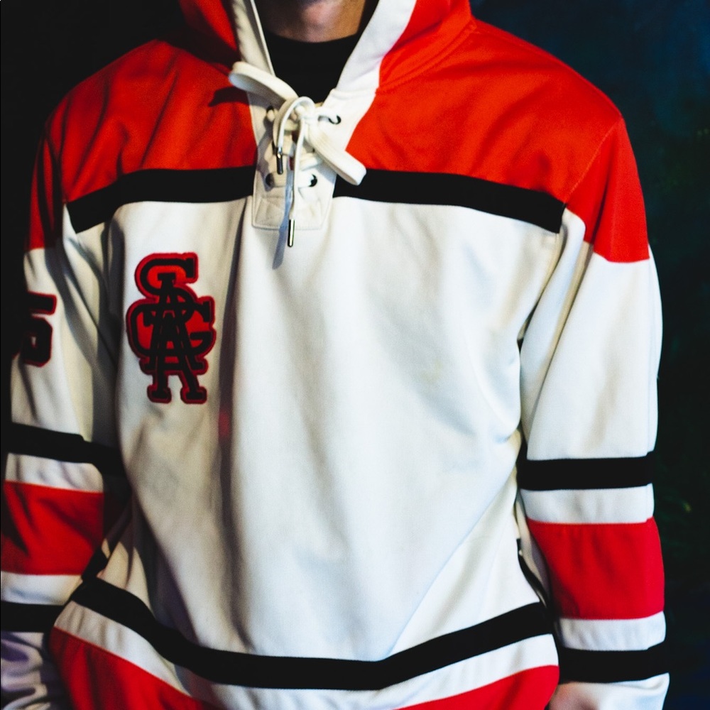 Saga Outerwear Snowboarding Hockey Pullover Jersey. Size Large. Multicolor.